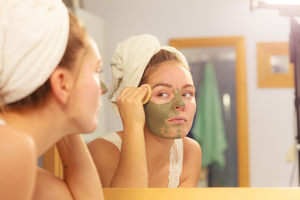 Косметолог перечислила 4 способа борьбы с шелушением кожи