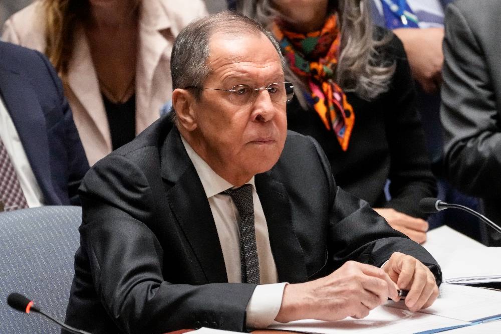 Лавров призвал Запад вести себя прилично