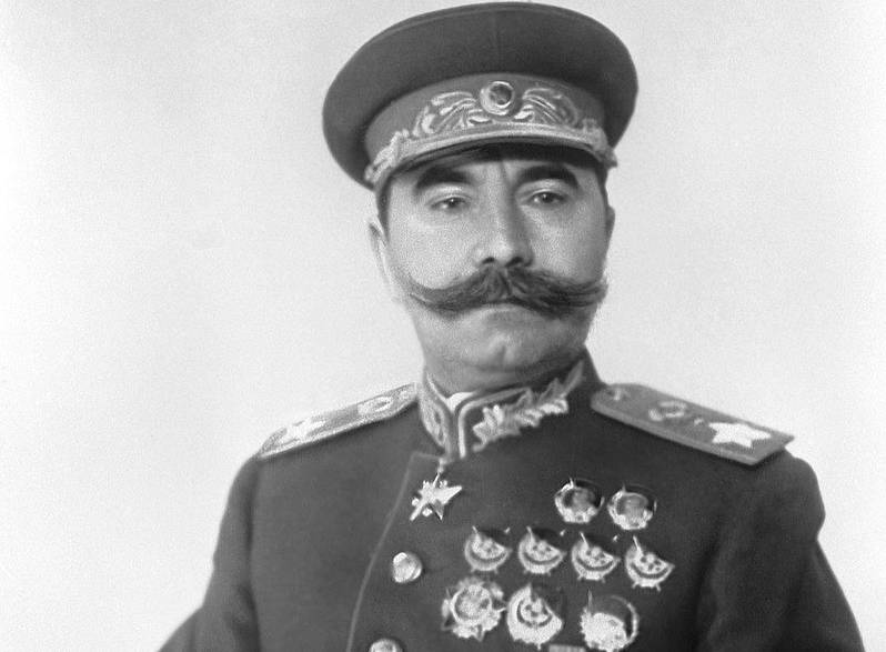 Внук Будённого подсчитал количество пуль в седле легендарного маршала