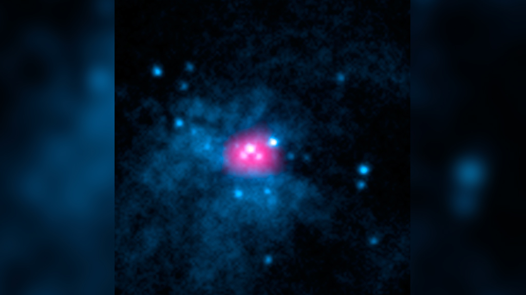 Объект M82 X-2 в галактике Messier 82. Фото © NASA / JPL-Caltech / SAO
