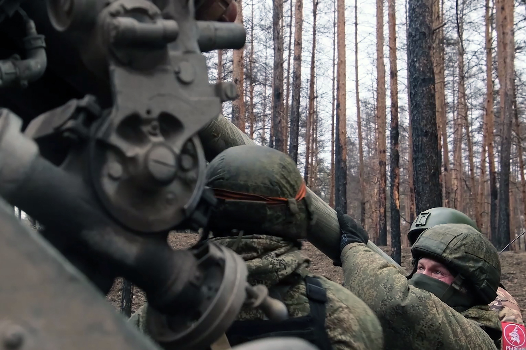 Российские войска взяли под огневой контроль почти все позиции ВСУ в Марьинке