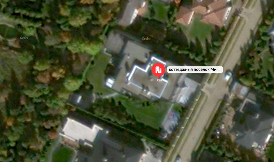 Так на спутниковых картах выглядит особняк Елены Блиновской в "Миллениум парке". Фото © "Яндекс.Карты"