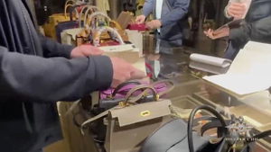 Бриллианты, сумки, часы: Появилось видео обысков в "золотохранилище" миллиардерши Блиновской