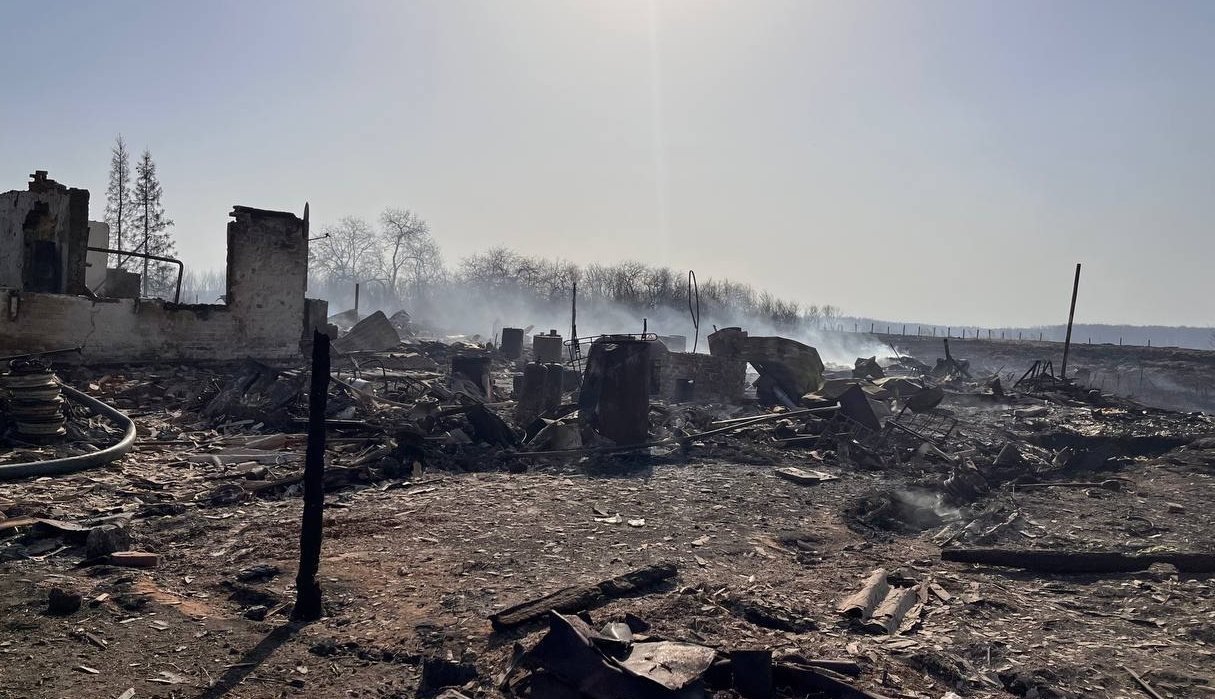 Сгоревшее село Чистоозерье. Фото © t.me / Хоценко о важном