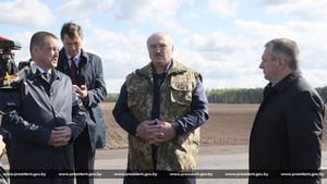 Лукашенко оценил риск вторжения войск Польши и Украины в Белоруссию