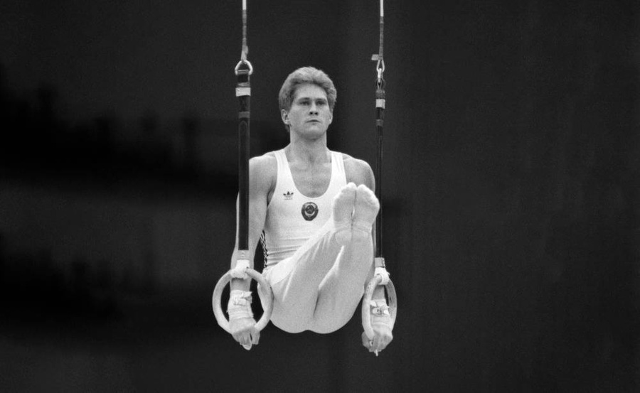 Девятикратный чемпион мира по спортивной гимнастике Юрий Королёв. Обложка © ТАСС / Валерий Зуфаров, Игорь Уткин