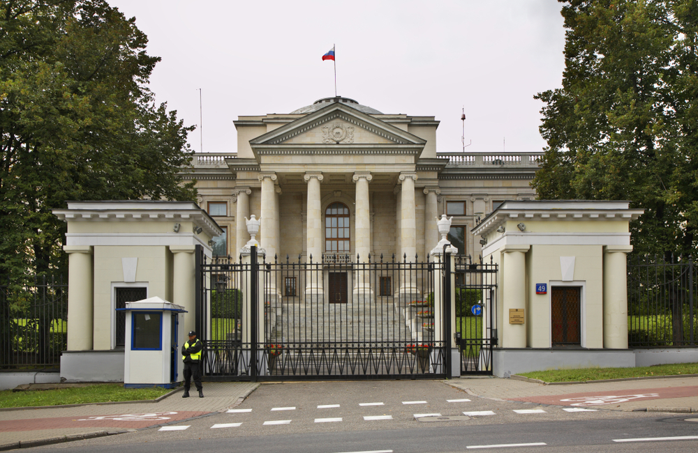 Польша присвоила $1,2 млн с банковских счетов Посольства России