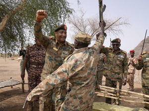 Силы быстрого реагирования заявили о сбитом самолёте армии Судана