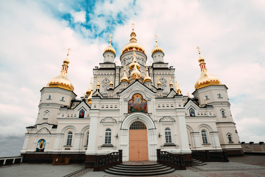 Почаевская лавра. Обложка © Shutterstock