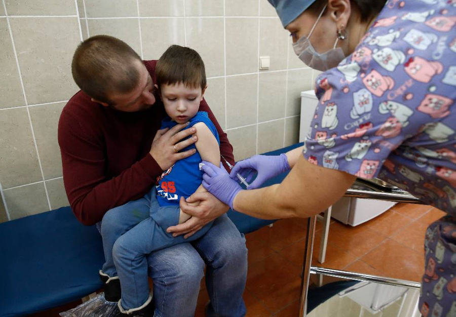 Прививка от кори в детской поликлинике. Фото © ТАСС / Артём Геодакян