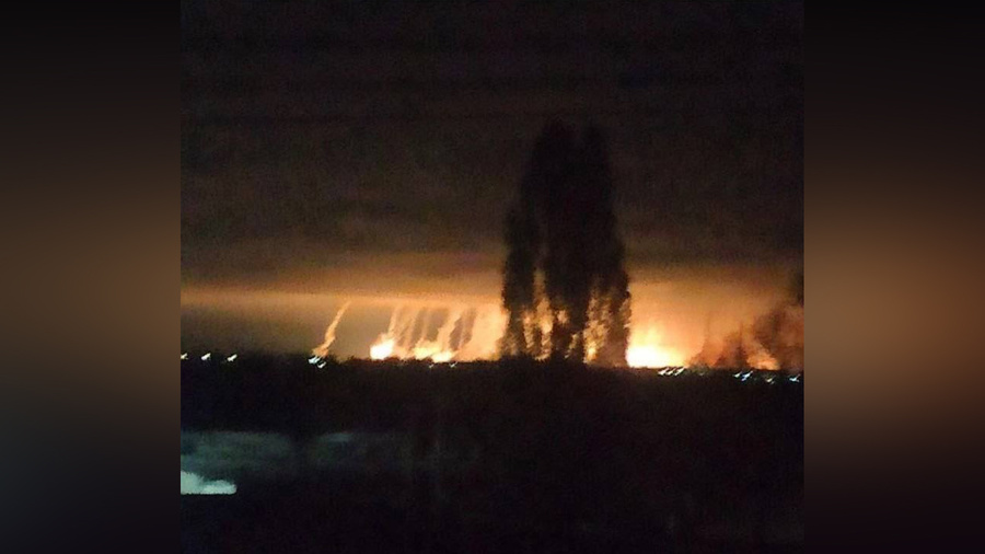 Пожар в Днепропетровской области. Обложка © t.me / "Политика страны"