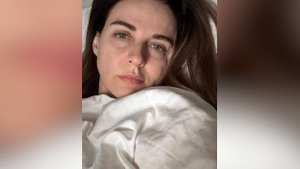 "Всё преувеличено": Певица Власова показала первое фото после выхода из больницы
