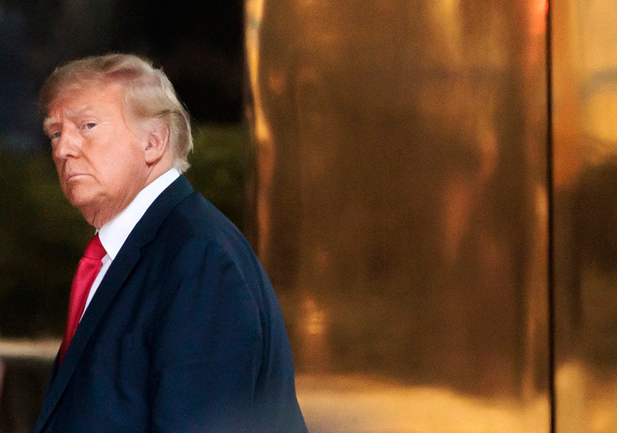 Бывший американский лидер Дональд Трамп. Обложка © ТАСС / EPA / JUSTIN LANE