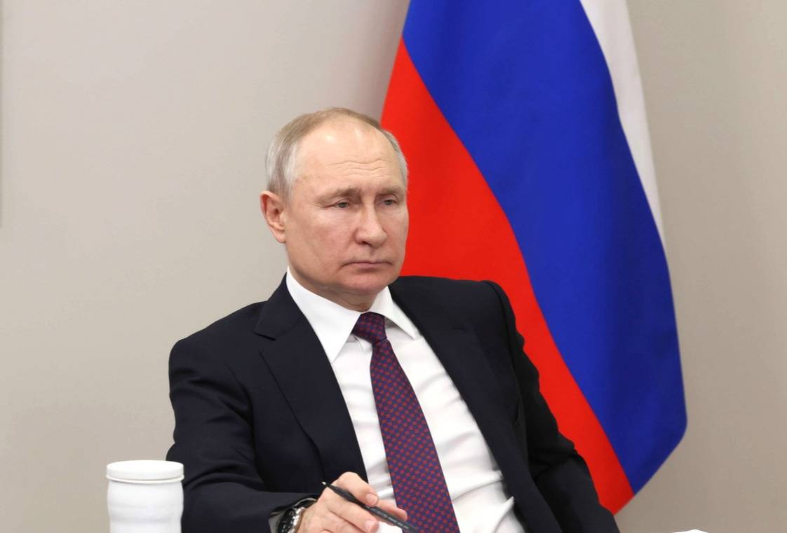 Путин: Реальные зарплаты россиян должны вырасти на 3–5% в 2023 году