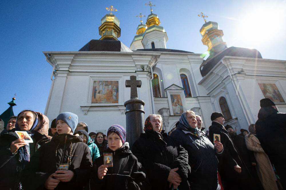 В РПЦ заявили о разочаровании Зеленским из-за изгнания монахов и бесов у Лавры