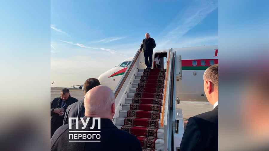 Александр Лукашенко прилетел в Москву. Фото © Телеграм-канал "Пул Первого"