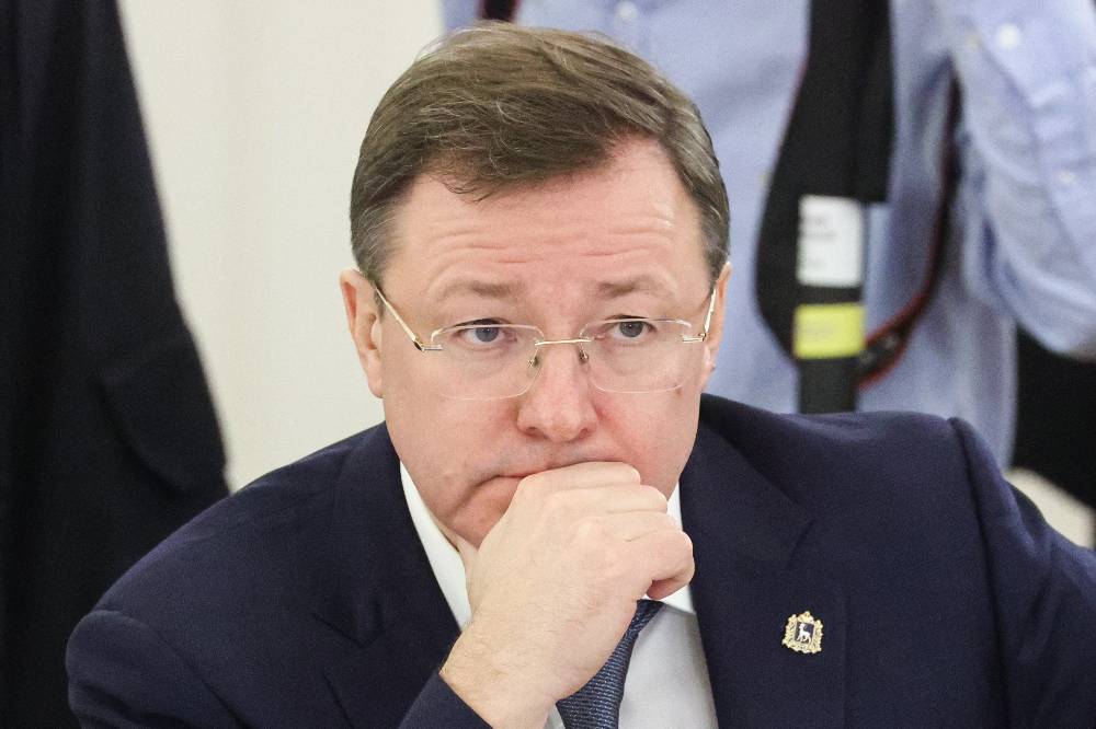 Губернатор Азаров счёл вопрос кадров ключевым для технологического суверенитета