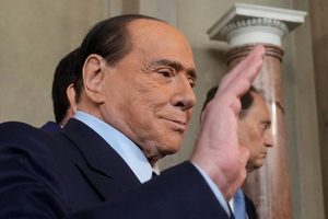 Берлускони начал курс химиотерапии, пишут СМИ