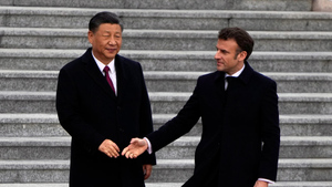 Уговорить не удалось: Почему Макрон уедет от главы КНР Си Цзиньпина с пустыми руками