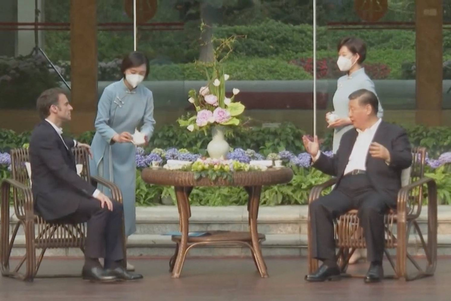 Обложка © YouTube / AFP News Agency