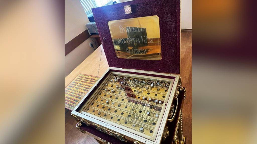 Предметы, которые мужчина попытался вывезти с Украины в Молдавию. Фото © Telegram / ДПСУ | Держприкордонслужба