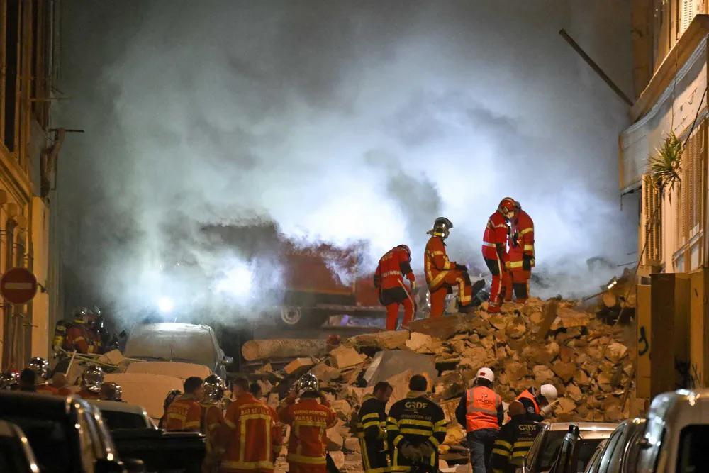 Под завалами рухнувшего дома в Марселе могут находиться до 10 человек