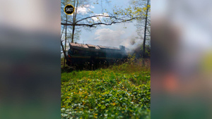 Загоревшийся локомотив в Брянской области. Фото © SHOT
