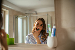 Стоматолог дал совет по выбору безопасной зубной пасты с фтором