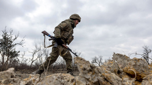Пограничники засекли украинскую ДРГ при прорыве в Курскую область и встретили её боем