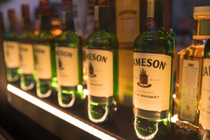 Водку Absolut и виски Jameson перестали ввозить в Россию