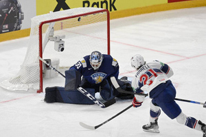 Сборная США победила команду Финляндии в первом матче ЧМ по хоккею