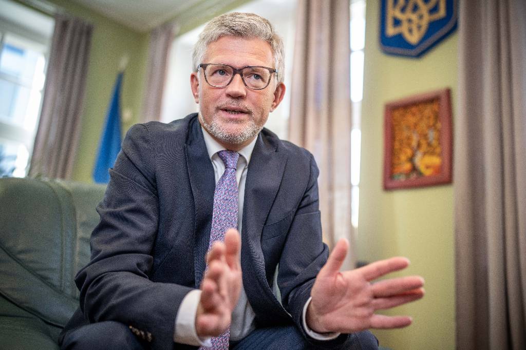 Слова скандального украинского дипломата Мельника о Крыме привели в ярость пользователей Сети