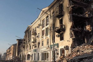 Житель Артёмовска рассказал, как ВСУ при отступлении подожгли многоэтажку с людьми