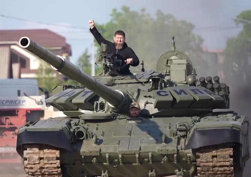 "Абрамсы"? Хех!": Кадыров посмеялся над американским танком и показал российский ответ