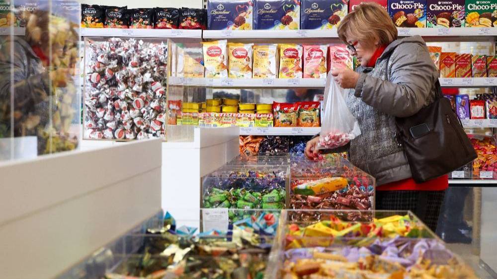 Минпромторг и ФАС отслеживают цены на социально значимые товары в новых регионах