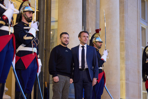 Посол Украины ждёт от французов извинений за сравнение турне Зеленского с шапито