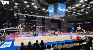 В Петербурге помощник тренера сделал предложение любимой во время баскетбольного матча