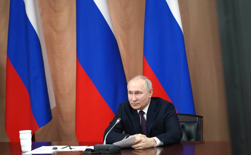 Героическая работа: Путин рассказал о разговоре с командиром, который не спал четыре дня из-за боёв