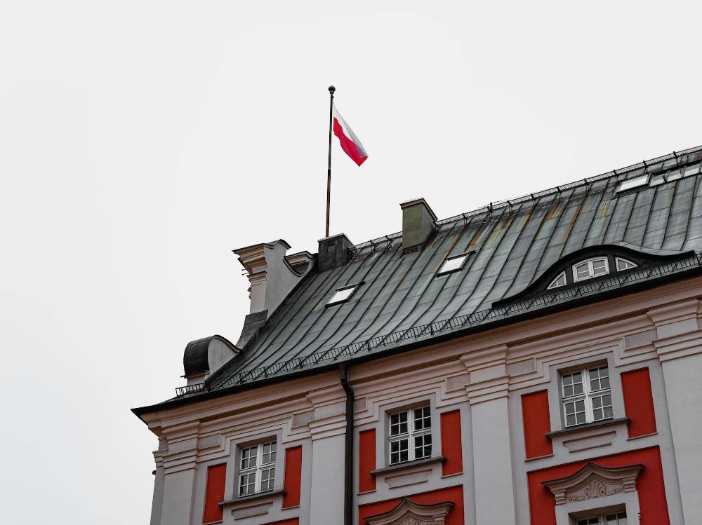 В Польше заявили о намерении потребовать репарации и от России, и от Германии