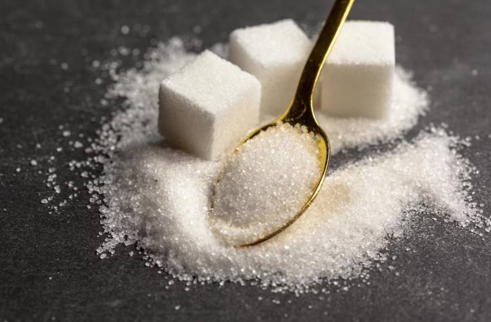 Эксперты ВОЗ объяснили, почему заменители сахара не работают на похудение