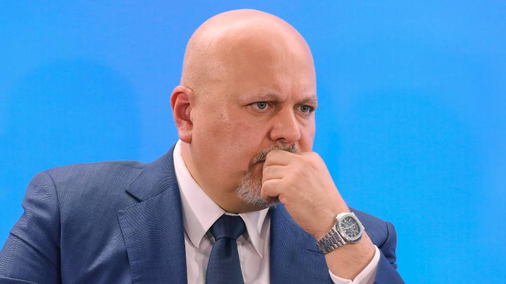СКР заочно предъявил обвинения судье и прокурору МУС за ордер на арест Путина