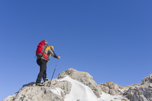 Один альпинист погиб и двое пропали в "зоне смерти" Эвереста