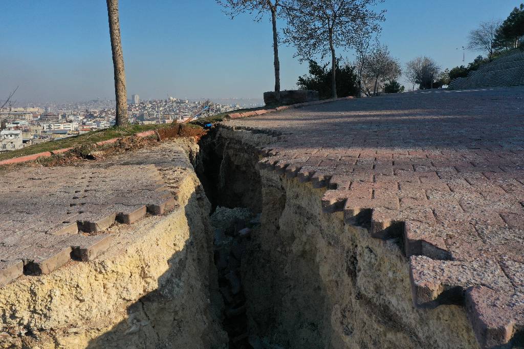 На юго-востоке Турции произошло землетрясение магнитудой 4,7