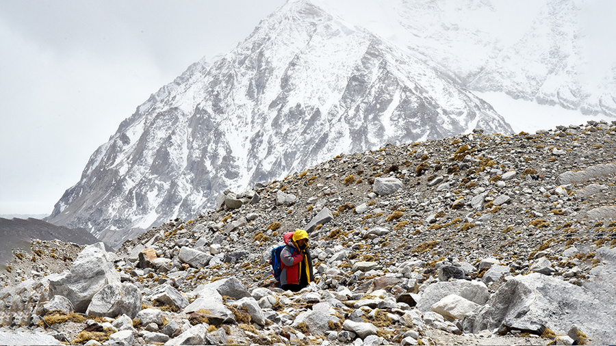 <p>Эверест. Обложка © Getty Images / VCG / Huang Huo</p>