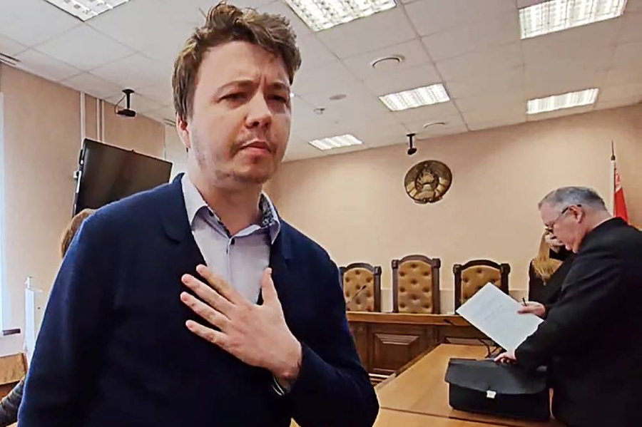 Протасевич во время оглашения приговора в Минске 3 мая 2023 года. Фото © Наталья Таланова / ТАСС 