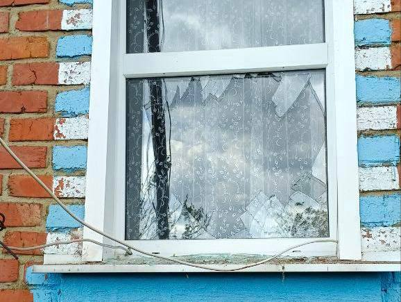 Кровля жилого дома повреждена в белгородском посёлке после атаки беспилотника