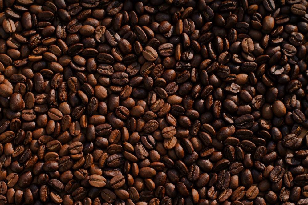 Забивает рецепторы: Парфюмер развеяла популярный миф о кофе при выборе духов