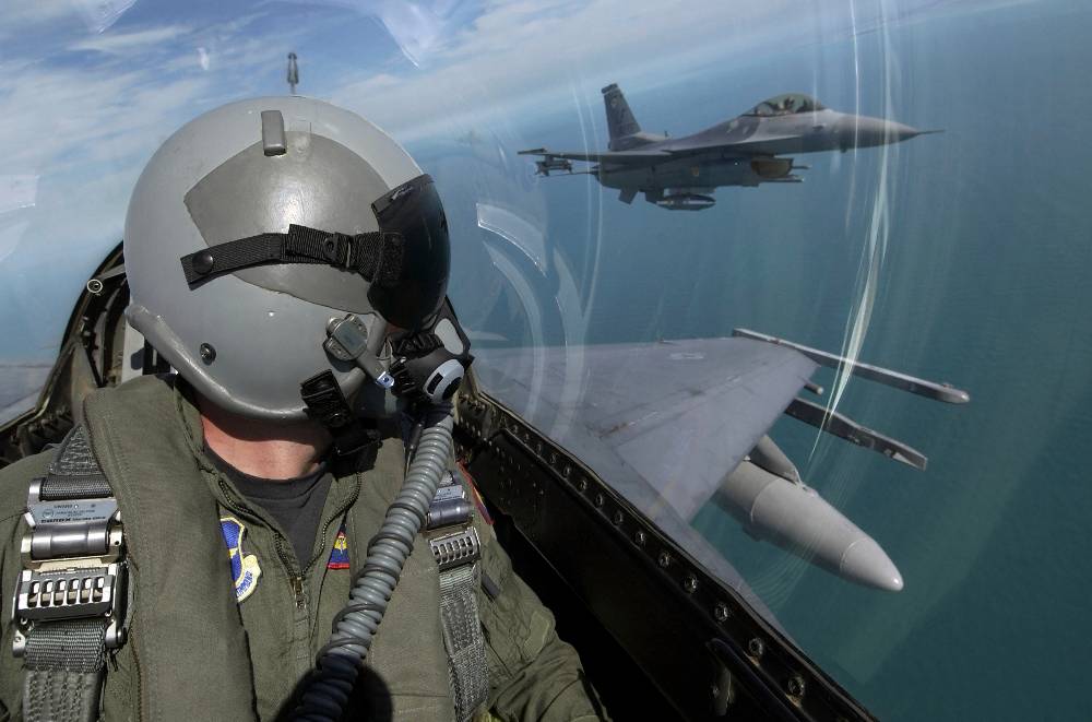 Две страны решили возглавить обучение лётчиков ВСУ на F-16