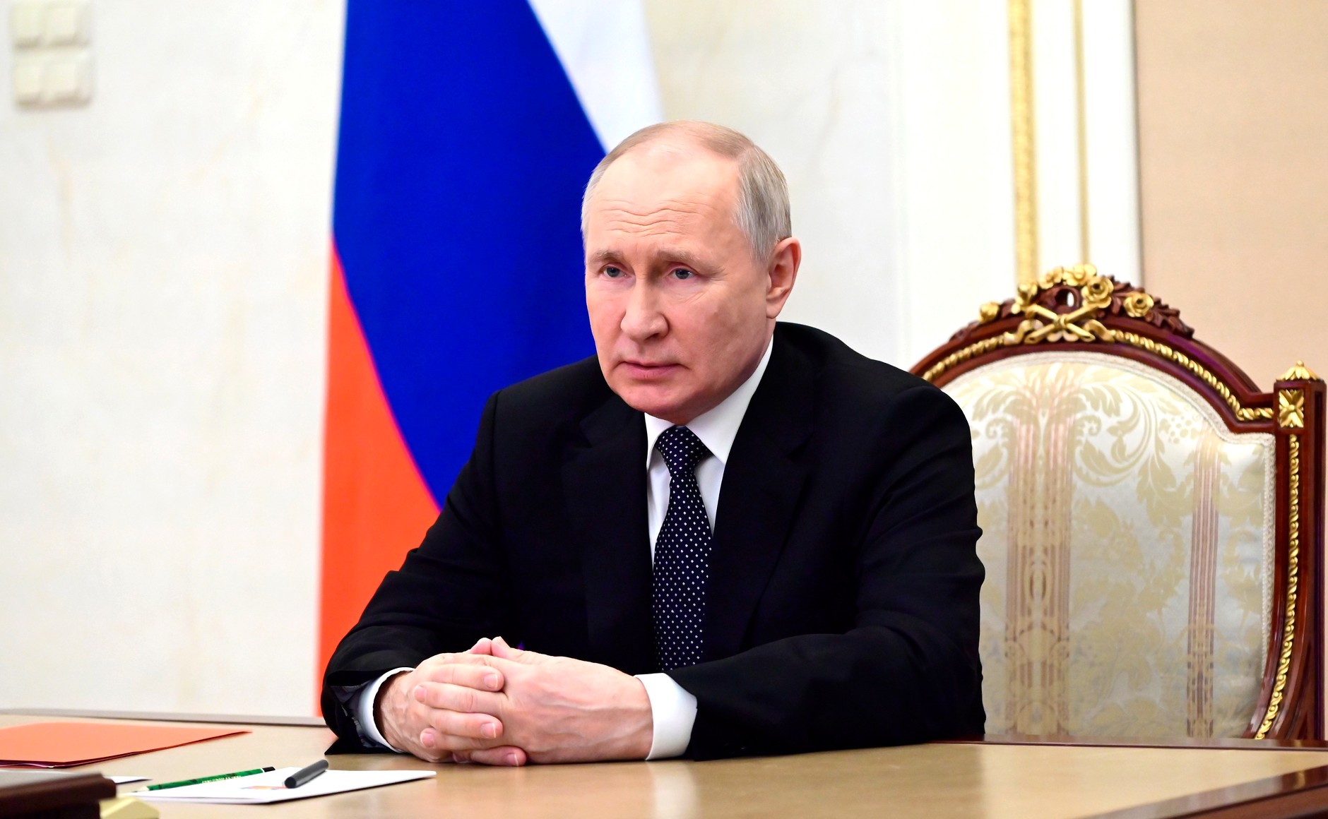 Путин обсудил с Совбезом дополнительные соцгарантии участникам СВО