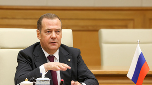 Медведев: Переговоры с Украиной невозможны, пока у власти Зеленский